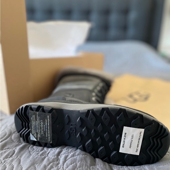 Adirondack Boot Tall III UGG - Picture 2 of 3